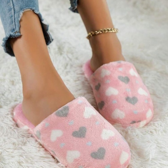 Heart Shaped Heart Slippers Pink Gray White Blue Plush Cozy Non Slip Indoor - Picture 3 of 6